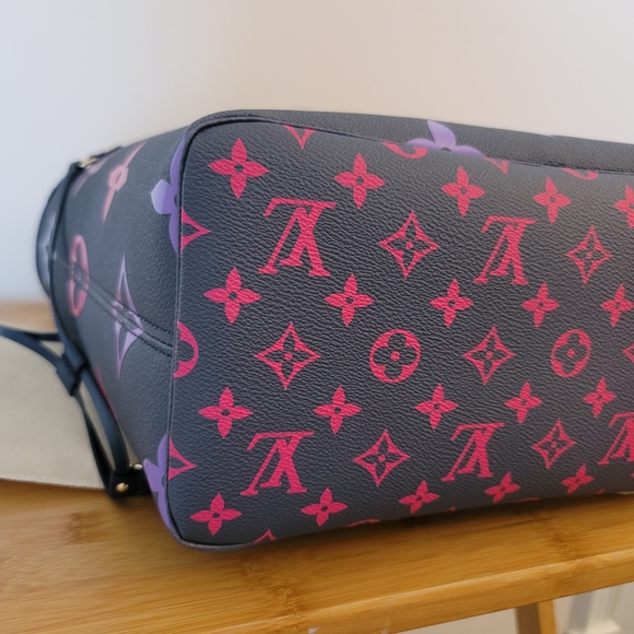 Louis Vuitton Midnight Fuschia Neverfull MM Monogram Giant Flower Bag **No Pouch - Picture 10 of 17